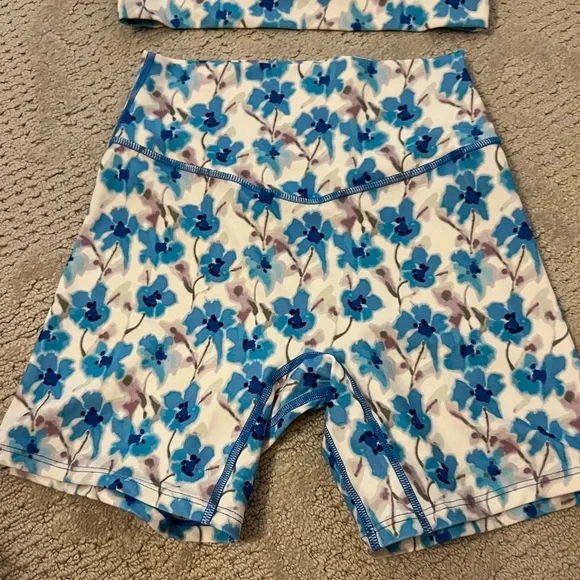 Vitality Blue Floral Brumate Collection size S - Picture 6 of 8